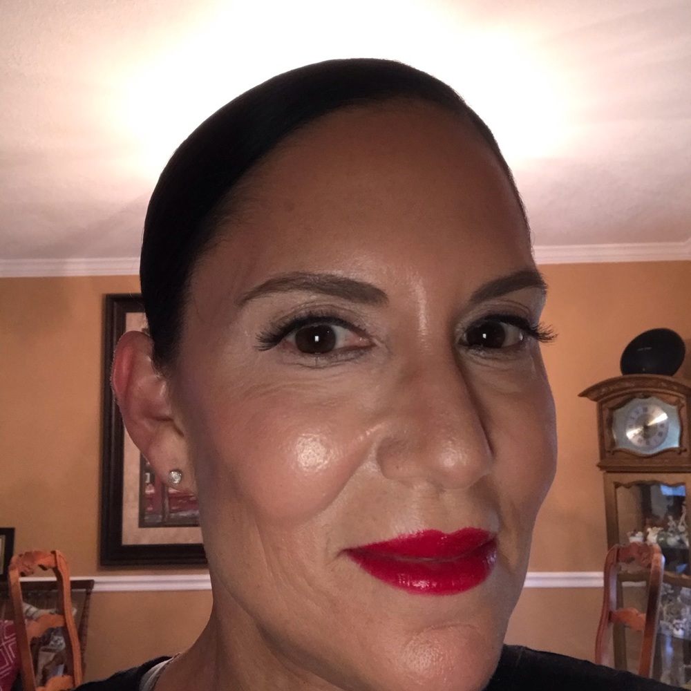 Meet your Posher, Andrea